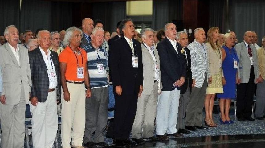 Fenerbah&ccedil;e'nin, Temmuz Ayı Y&uuml;ksek Divan Kurulu Toplantısı Başladı