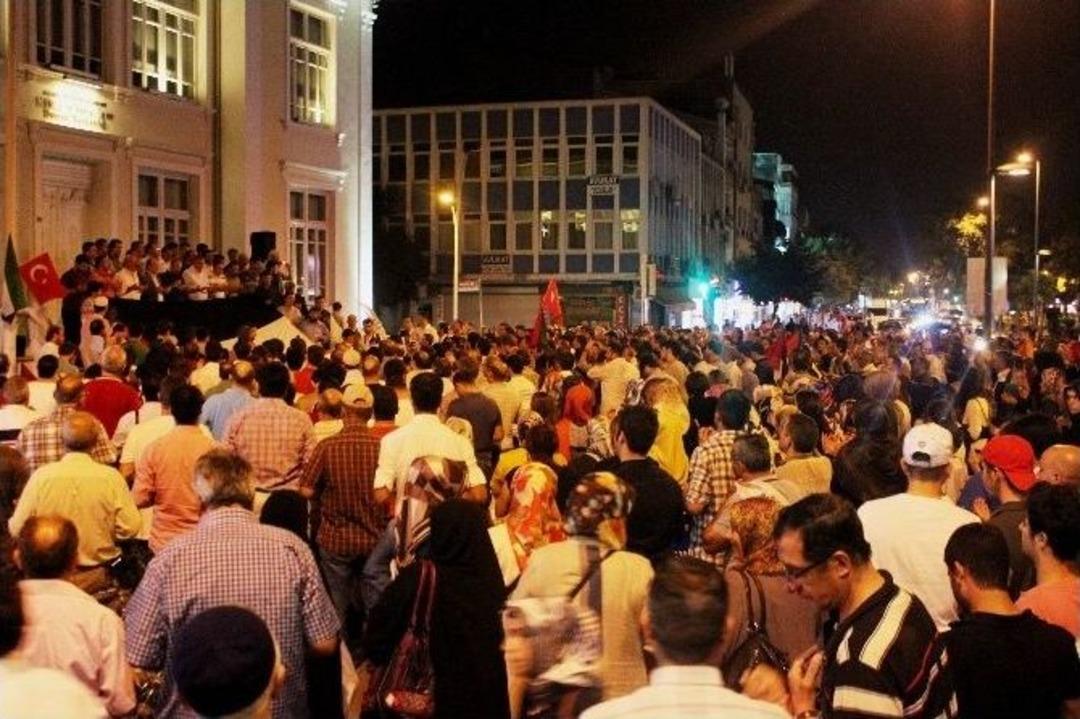 Sakarya&rsquo;da İsrail&rsquo;e Tepki &Ccedil;ığ Gibi B&uuml;y&uuml;yor