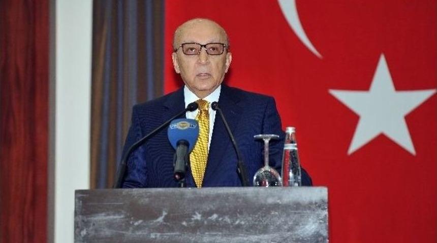 Fenerbah&ccedil;e Y&uuml;ksek Divan Kurulu Başkanlığı&rsquo;na Vefa K&uuml;&ccedil;&uuml;k Se&ccedil;ildi