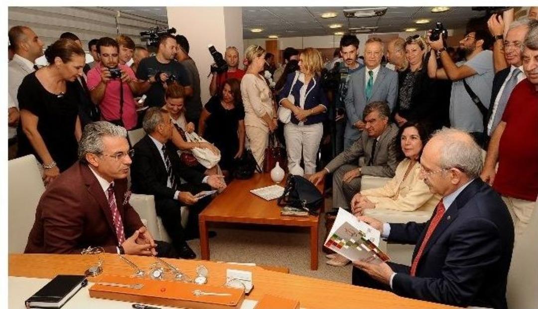 Karşıyaka Kılı&ccedil;daroğlu'nu Kucakladı