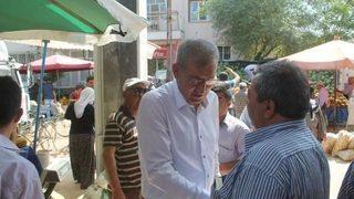 Başmakçı Belediye Başkanı Ayhan Gönüllü Pazar Esnafını Ziyaret Etti