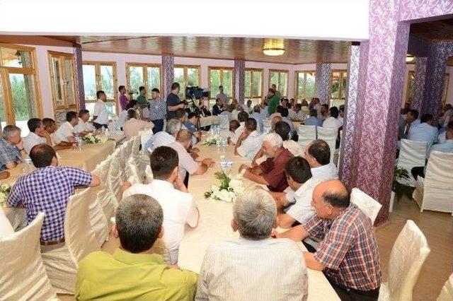 Başkan Sözlü Ve Belediye Bürokratları, Kozan’ın Muhtarlarını Dinledi