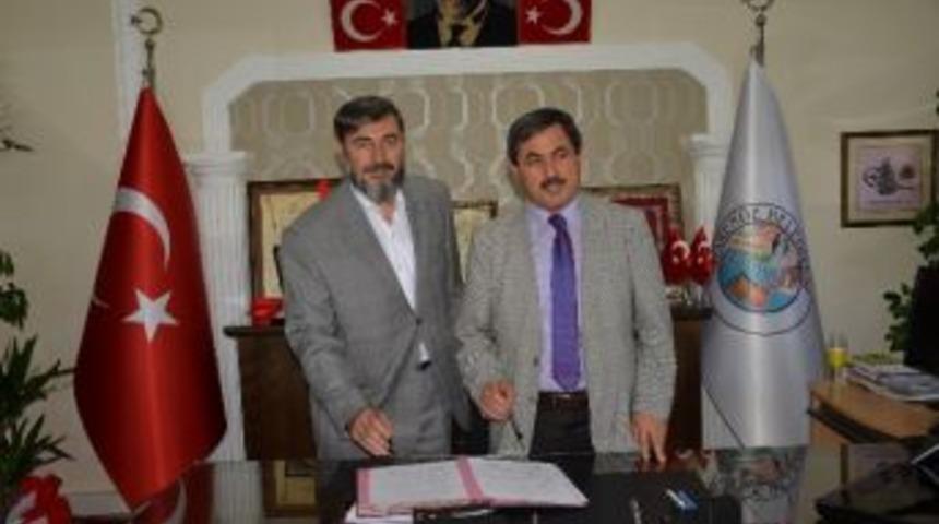 Darende Belediyesi Camilerin Bakım Ve Temizliğini &Uuml;stlendi