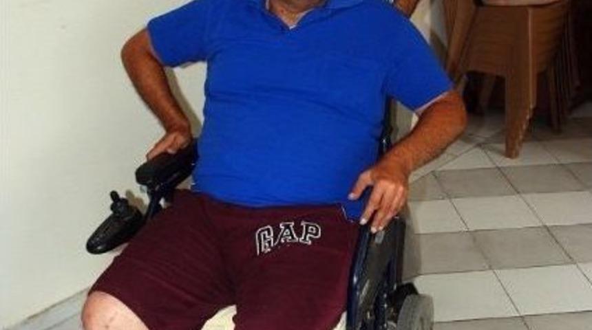 Tekerlekli Sandalyesinin Ak&uuml;s&uuml; &Ccedil;alınan Engellinin Dramı