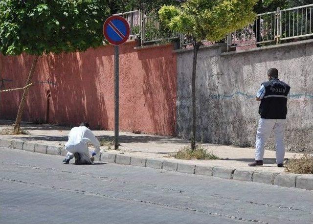 Şüpheli Paketin İçinden El Yapımı Düzenek Çıktı