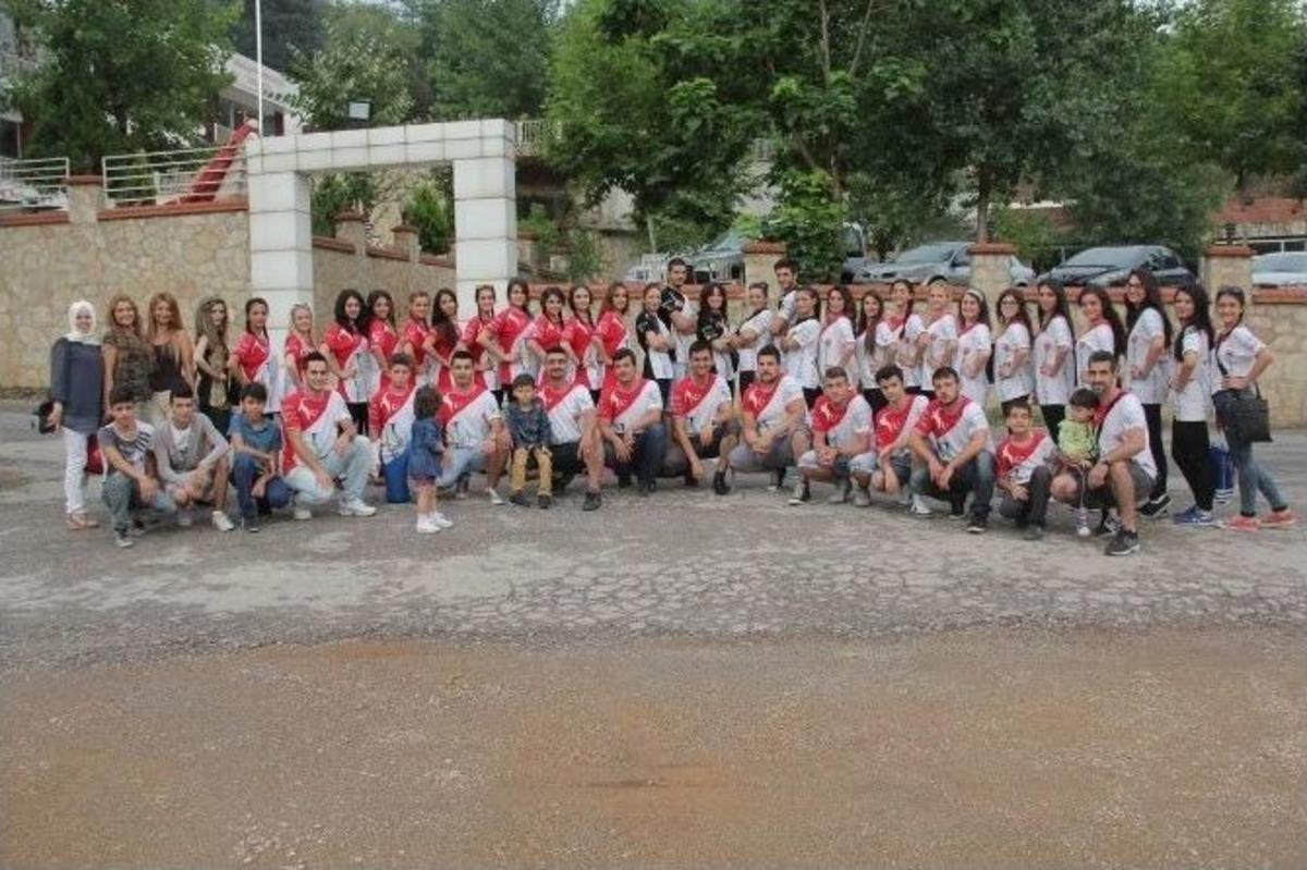 Sasfag Balıkesir Anfi Tiyatroda Halk Oyunları G&ouml;sterisini Sundu