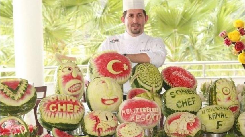 Karpuz İşleme Sanatı Turistlerden Yoğun İlgi G&ouml;r&uuml;yor