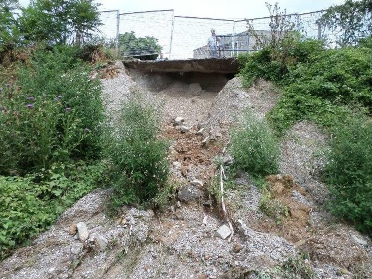 Adaray Hattında Yol &Ccedil;&ouml;kt&uuml;