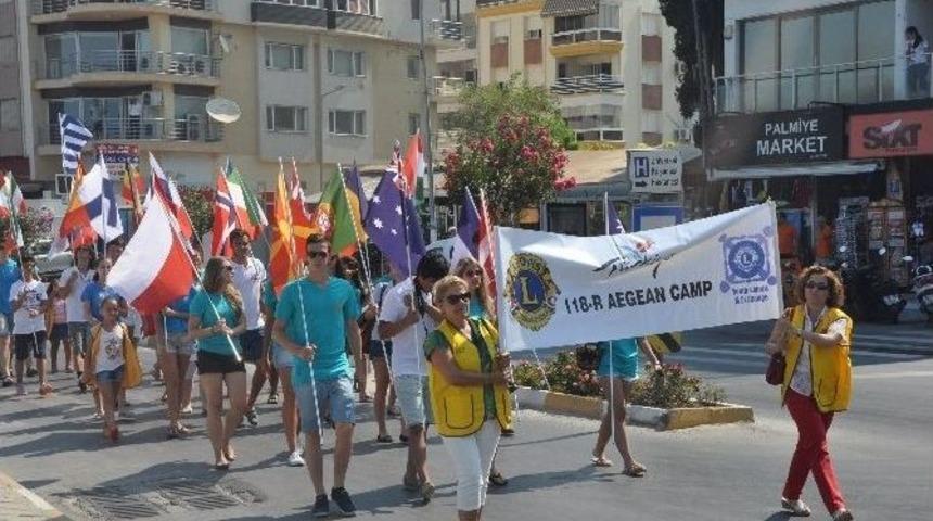Konuk &Ouml;ğrenciler Kuşadası&rsquo;nda