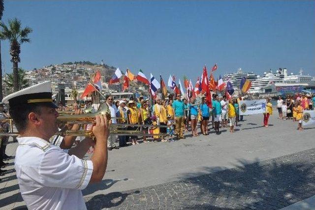 Konuk Öğrenciler Kuşadası’nda