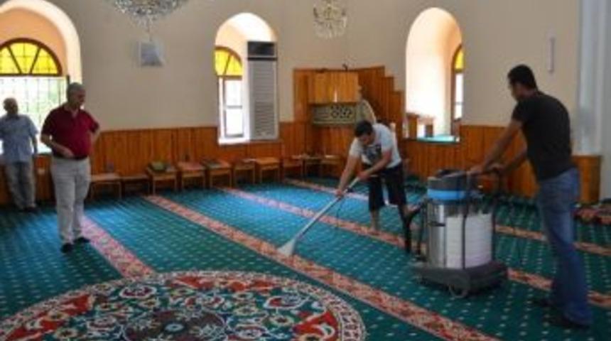 S&ouml;ke&rsquo;de 56 Cami Pırıl Pırıl Oldu