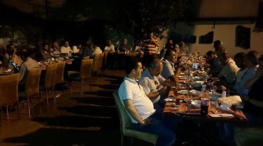 İhlas &Ccedil;alışanları İftarda Bir Araya Geldi