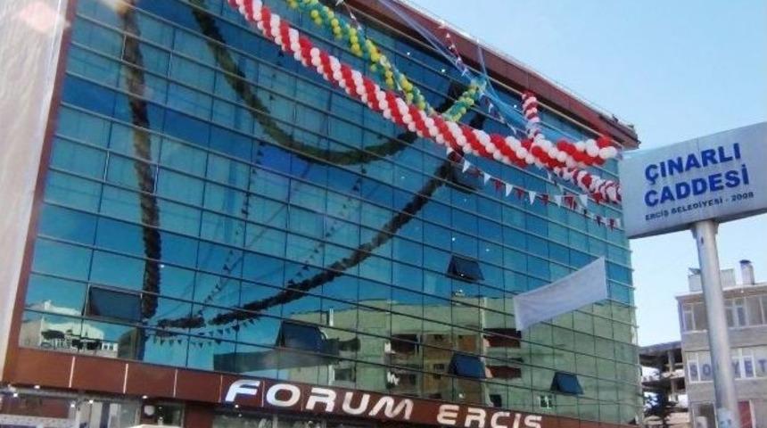 Forum Erciş Hizmete A&ccedil;ıldı