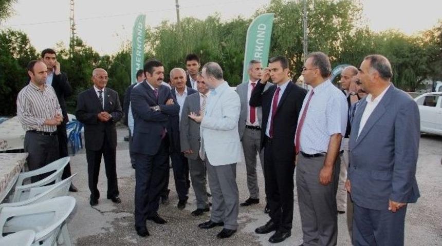 Van Protokol&uuml; &lsquo;kardeşlik&rsquo; Sofrasında