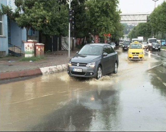 Tekirdağ'da Sahil Dolgu Alanı Sular Altında Kaldı