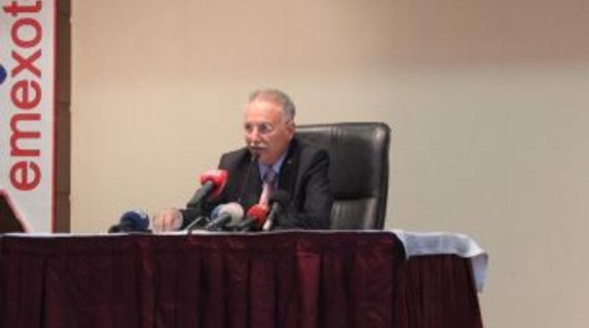 Ekmeleddin İhsanoğlu Gazetecilerle Bir Araya Geldi