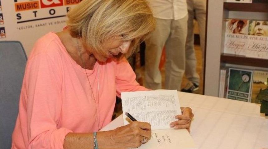 Ayşe Kulin &Ccedil;eşme'de