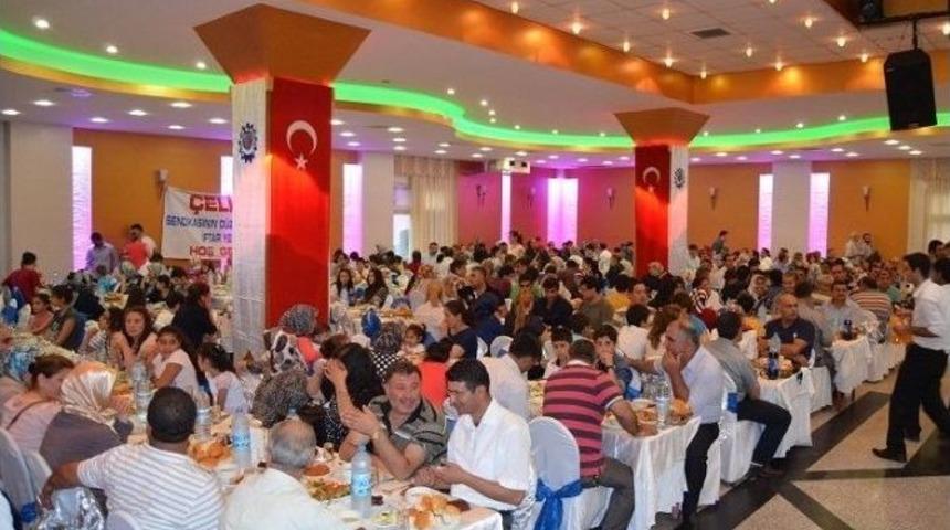 Hak-iş Konfederasyonu Genel Başkanı Arslan: "gazze'ye T&uuml;rkiye&rsquo;den Başka Yardım Eden Yok"