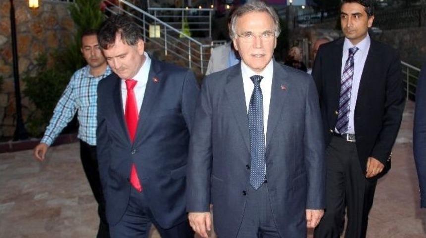 Ak Parti Genel Başkan Yardımcısı Mehmet Ali Şahin: