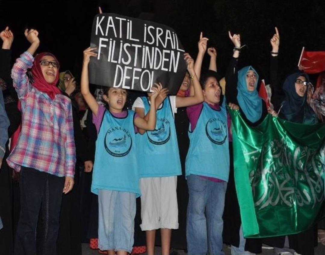 Manisa&rsquo;dan İsrail&rsquo;e Lanet Yağdı