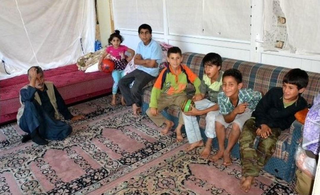 &Ccedil;orlu'daki Suriyeli M&uuml;lteciler Yardım Bekliyor