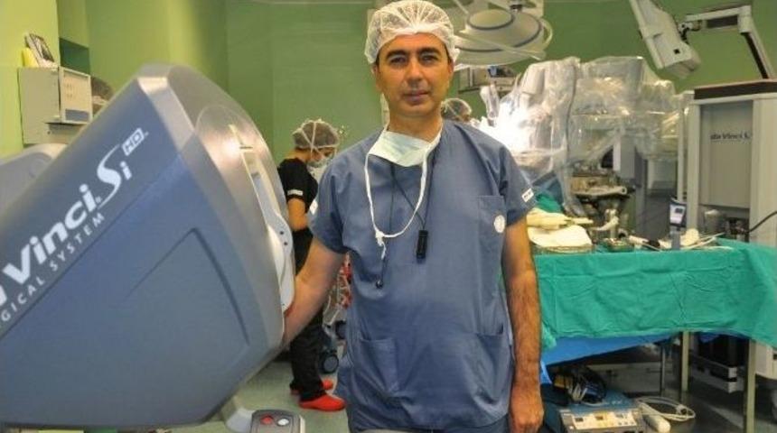 Sağlık Turizminde Robotik Cerrahi D&ouml;nemi