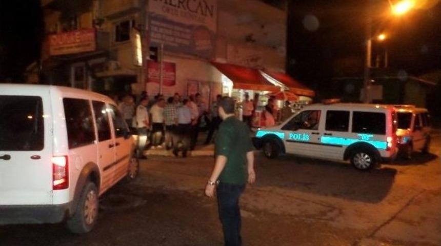 Sakarya&rsquo;da Bı&ccedil;aklı Kavga: 1 Yaralı