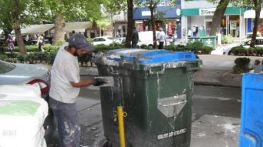 &Ccedil;&ouml;p Konteynerleri Amacı Dışında Kullanılıyor