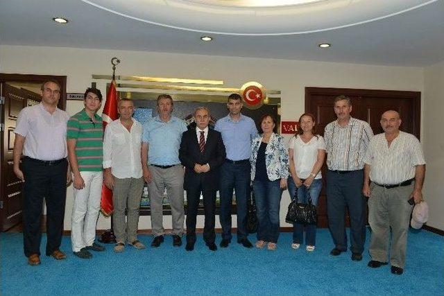 Vali B&uuml;y&uuml;k&rsquo;e Boşnaklardan Ziyaret 1