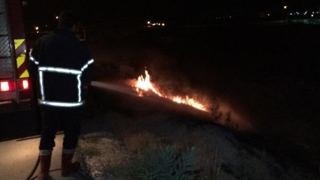 Van'da Boş Arazi Yangını