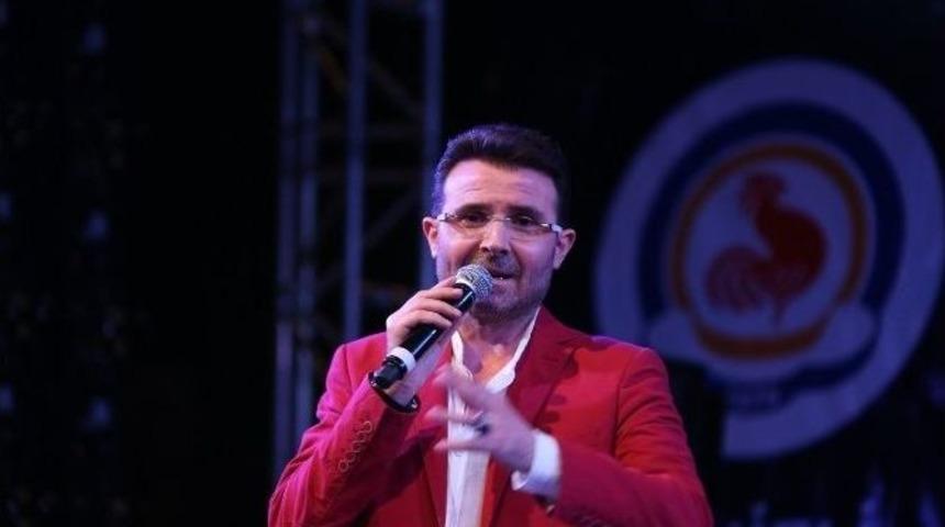 Bedirhan G&ouml;k&ccedil;e&rsquo;den Şiir Ziyafeti