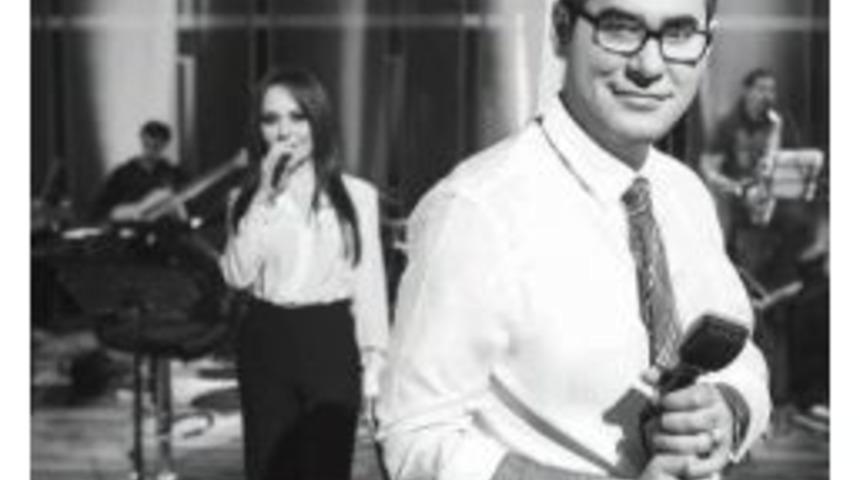 Enver Aysever Ayvalık&rsquo;ta G&ouml;steri Yapacak