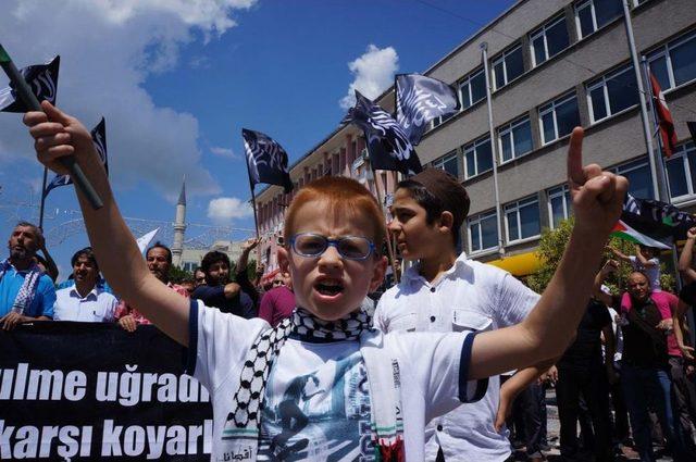 İsrail'in Gazze Saldırılarının Protesto Edilmesi