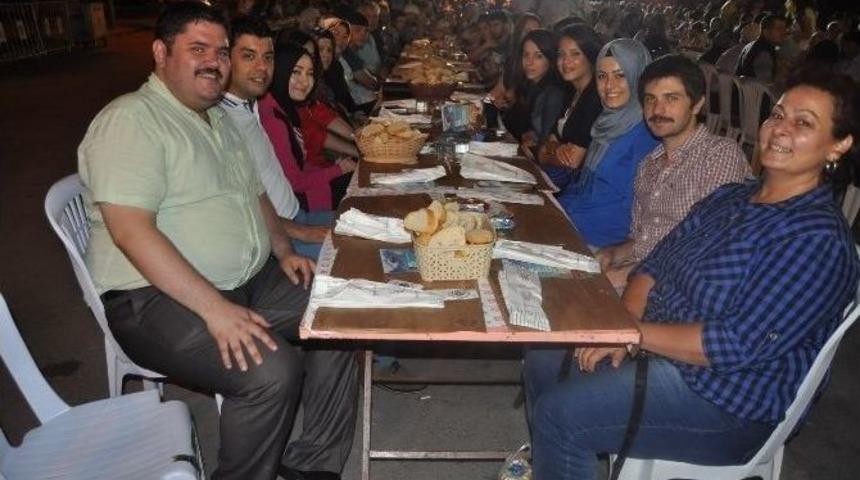 Altıeyl&uuml;l Belediyesi'nden Bin Kişiye Sahur