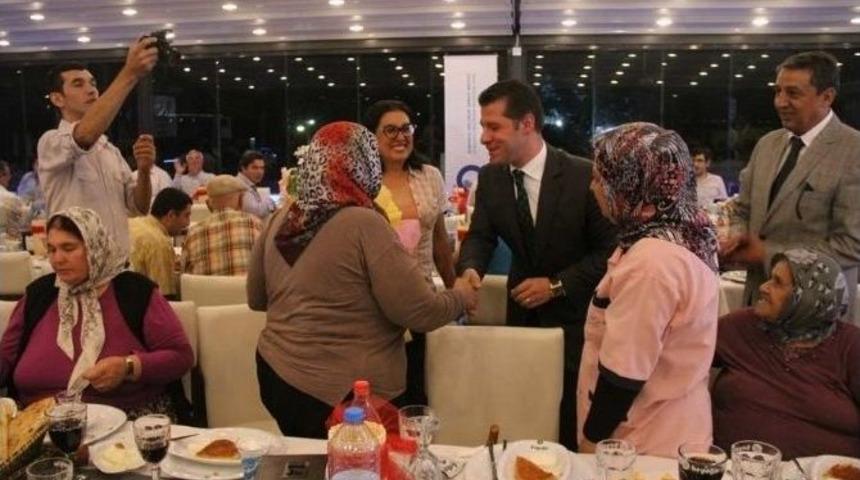 Osmaniye Osb Y&ouml;netimi Huzurevi Sakinlerine İftar Yemeği Verdi