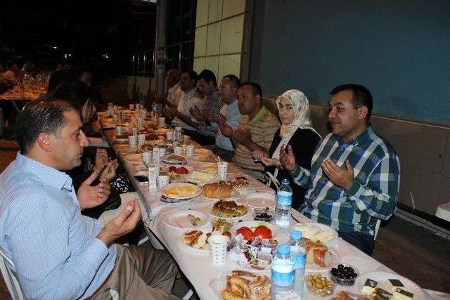 Ak Parti Sahurda Bir Araya Geldi 3