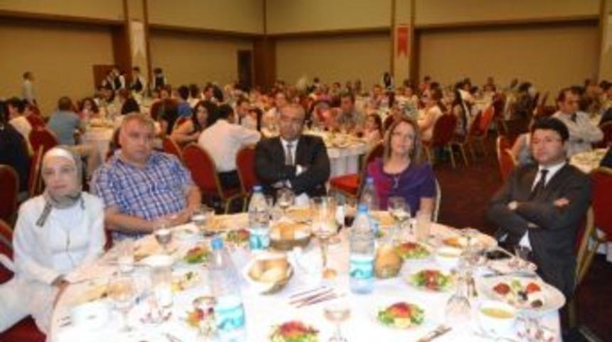 Sağlık &Ccedil;alışanları İftarda Bir Araya Geldi