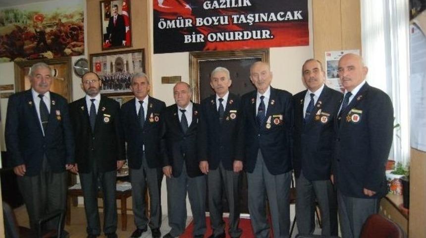 T&uuml;rkiye Muharip Gaziler Derneği Kastamonu Şubesi Başkanı Ali Cesuroğlu;