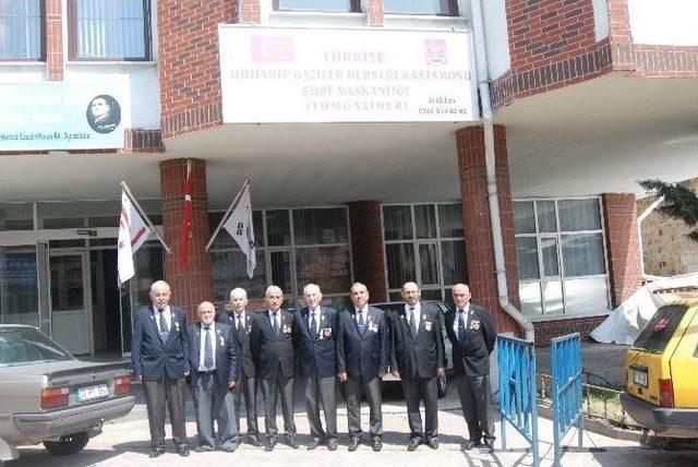 T&uuml;rkiye Muharip Gaziler Derneği Kastamonu Şubesi Başkanı Ali Cesuroğlu; 1
