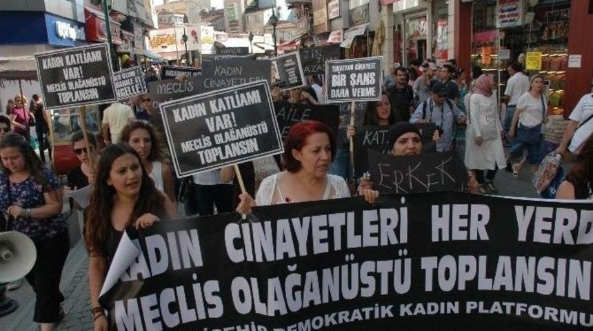 Eskişehir Demokratik Kadın Platformu Ve Morel Lgbti&rsquo;den Kadın Cinayetlerine Tepki