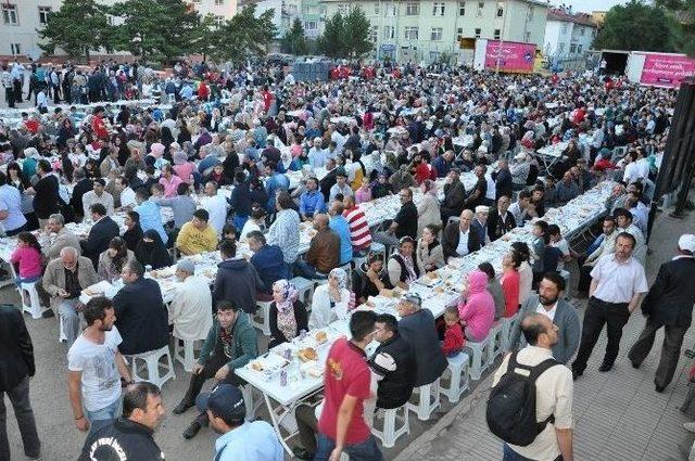 Bakan Yılmaz: “israil Filistin’de Soykırım Gerçekleştiriyor” 2