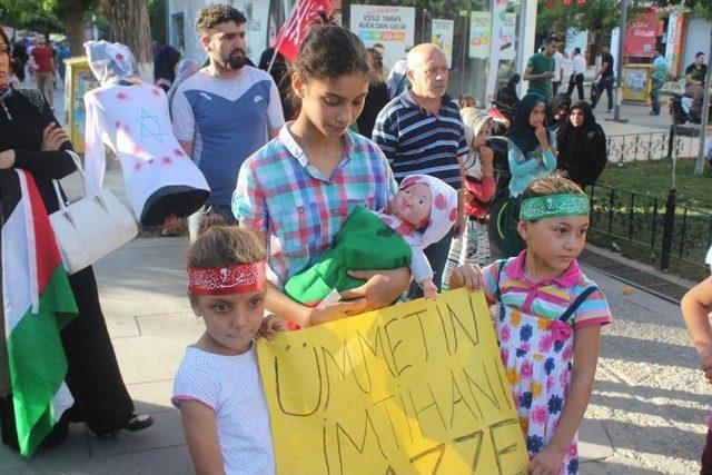 İsrail&rsquo;in Gazze Saldırılarının Protesto Edilmesi 1