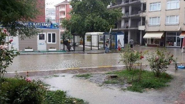 Ak&ccedil;akoca da Sağanak Yağış 2