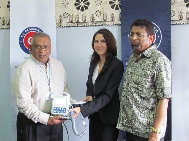 Fiji Hastanelerine Acil Servis Ekipmanı Desteği 1