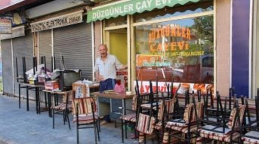 Oltu&rsquo;daki Lokanta Ve Kahvehaneler Bayram Sonrasına Hazırlık Yapıyorlar
