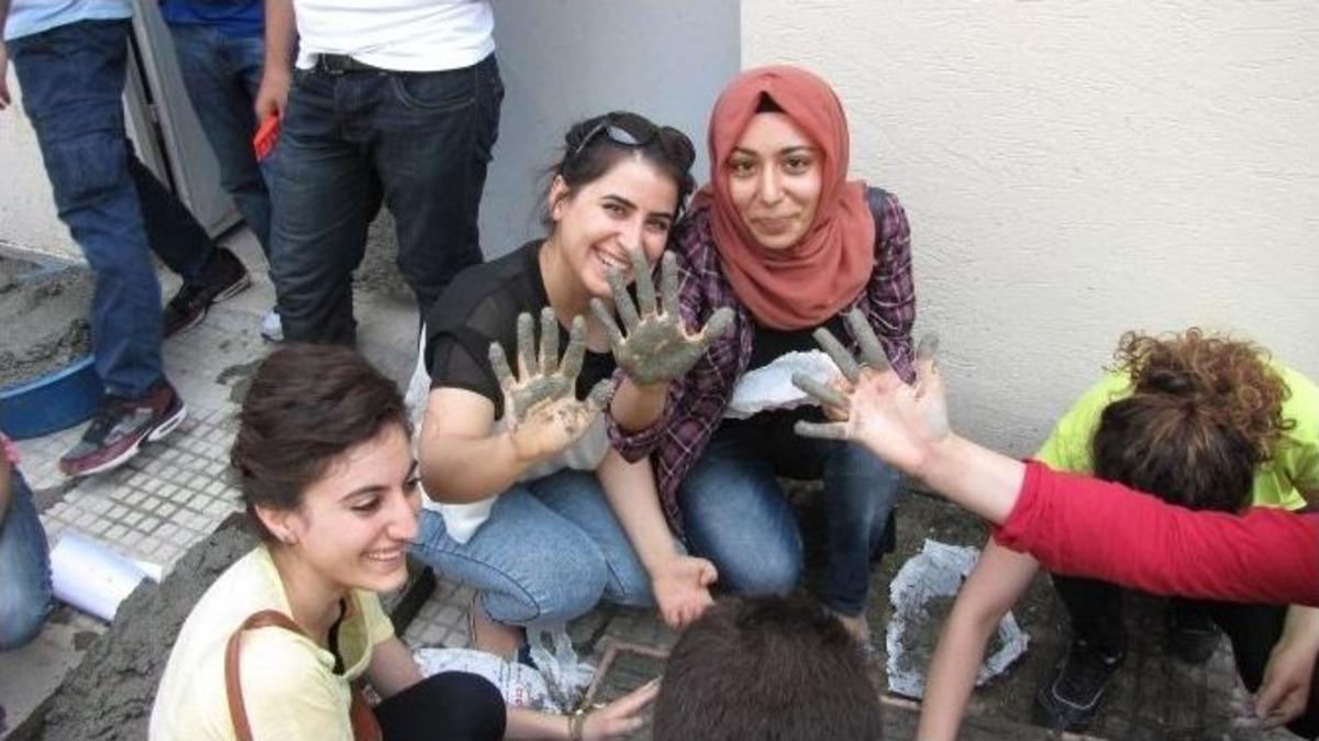 Geleceğin Mimar Ve M&uuml;hendisleri Hem Eğlendi Hem Yarıştı