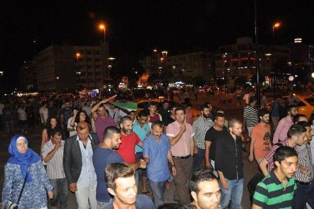 Çanakkale’de İsrail’in Gazze Saldırıları Protesto Edildi