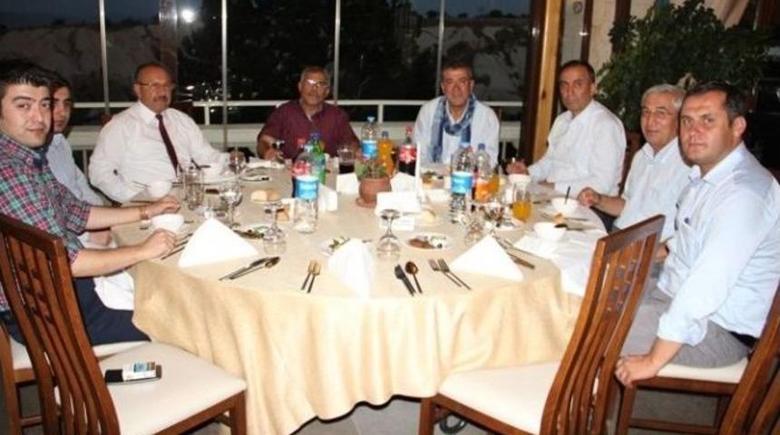 Başkan Kararaslan&rsquo;dan Mhp Teşkilatına İftar Yemeği