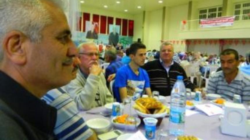 MHP&rsquo;den İftar Yemeği