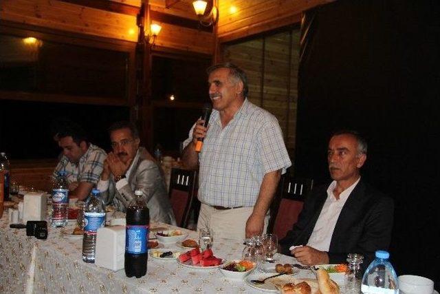 Kemaliye Mahallesi Sakinleri İftarda Bir Araya Geldi